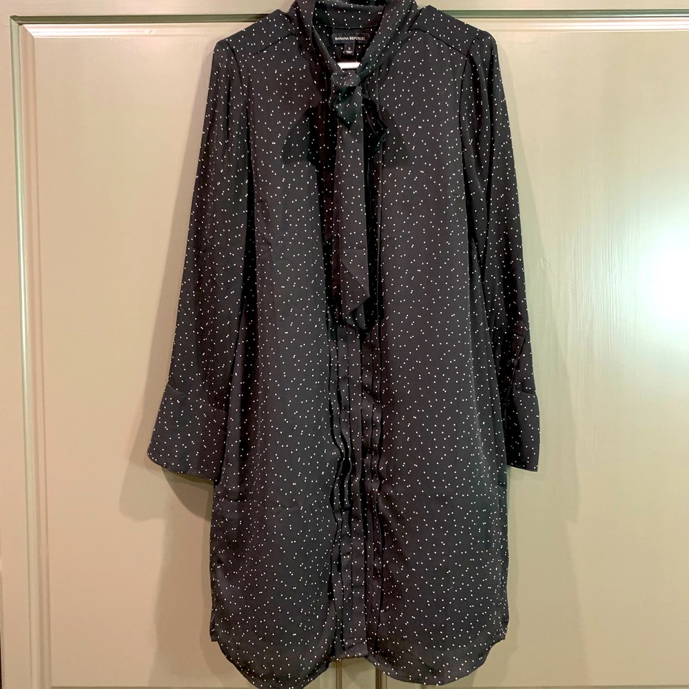 Banana Republic dress, size small, black & white.